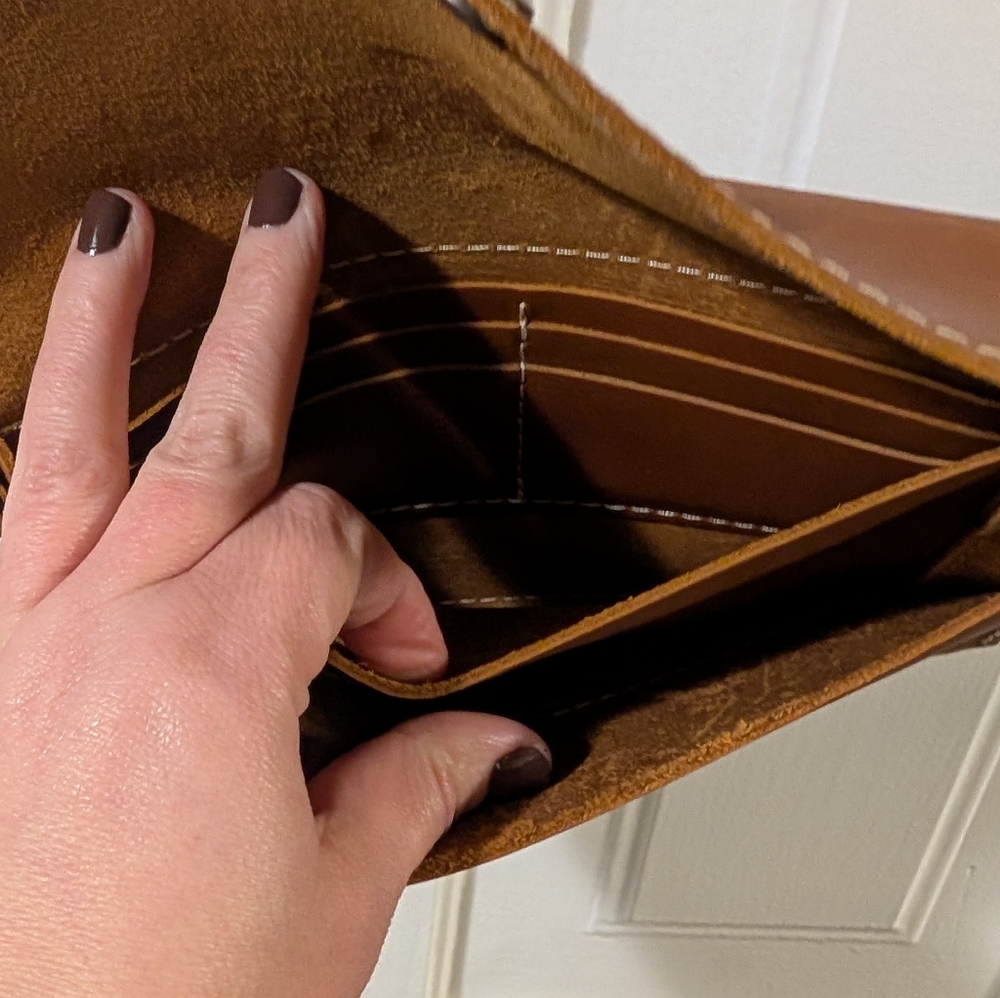 Portland Leather Envelope Crossbody - Picture 2 of 3